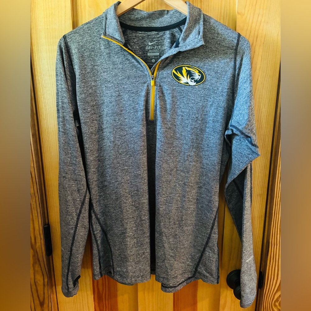 Ladies Nike Dri-Fit quarter-zip pullover, size Large.